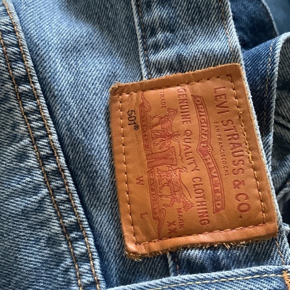 Levi’s 501 Ripped distressed buttons fly jeans high waist medium wash size 25‎ - Picture 7 of 16